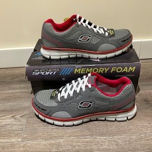 Skechers men’s athletic shoe NIB NWT size 8.5